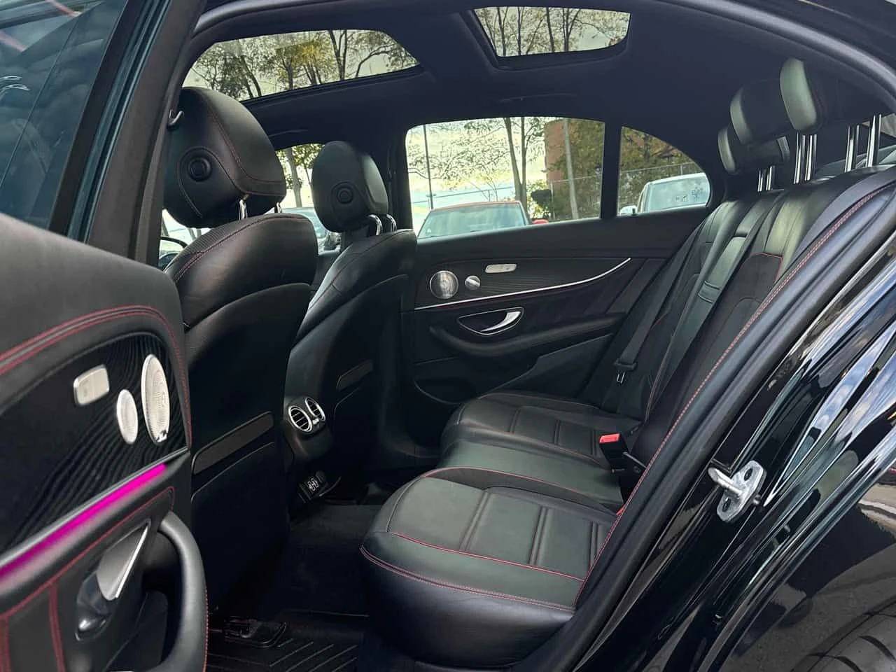 Mercedes-Benz E 53 AMG * 360 KАМЕРА* ПАНОРАМА* ОБДУХВАНЕ* BURMASTER* , снимка 14 - Автомобили и джипове - 54602690