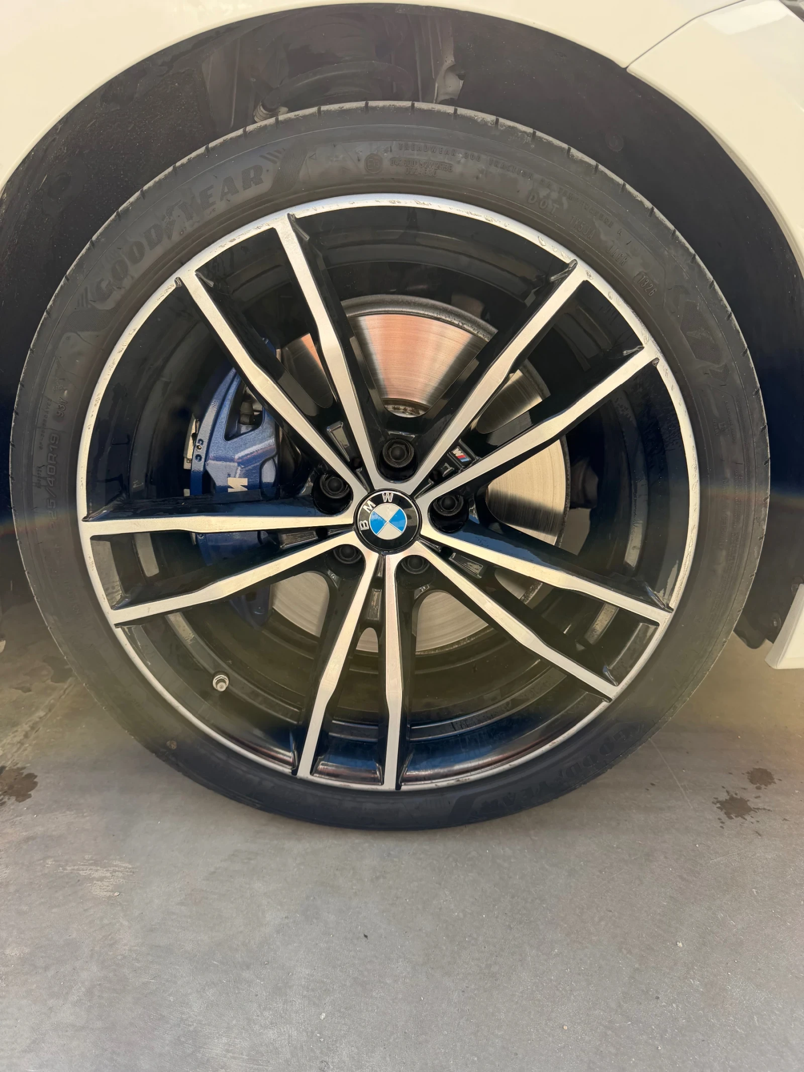 BMW 330 xDrive M Pack, снимка 11 - Автомобили и джипове - 54753759