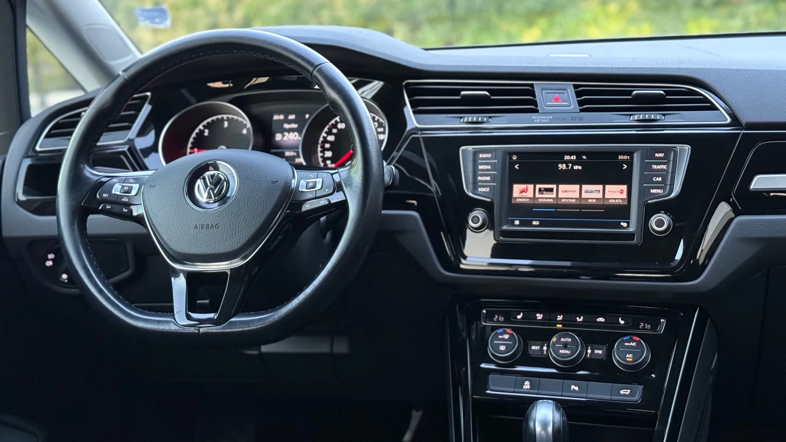 VW Touran HIGHLINE ���� ��� ������ �� �������� �� ����. ���� | Mobile.bg � ����������� 11