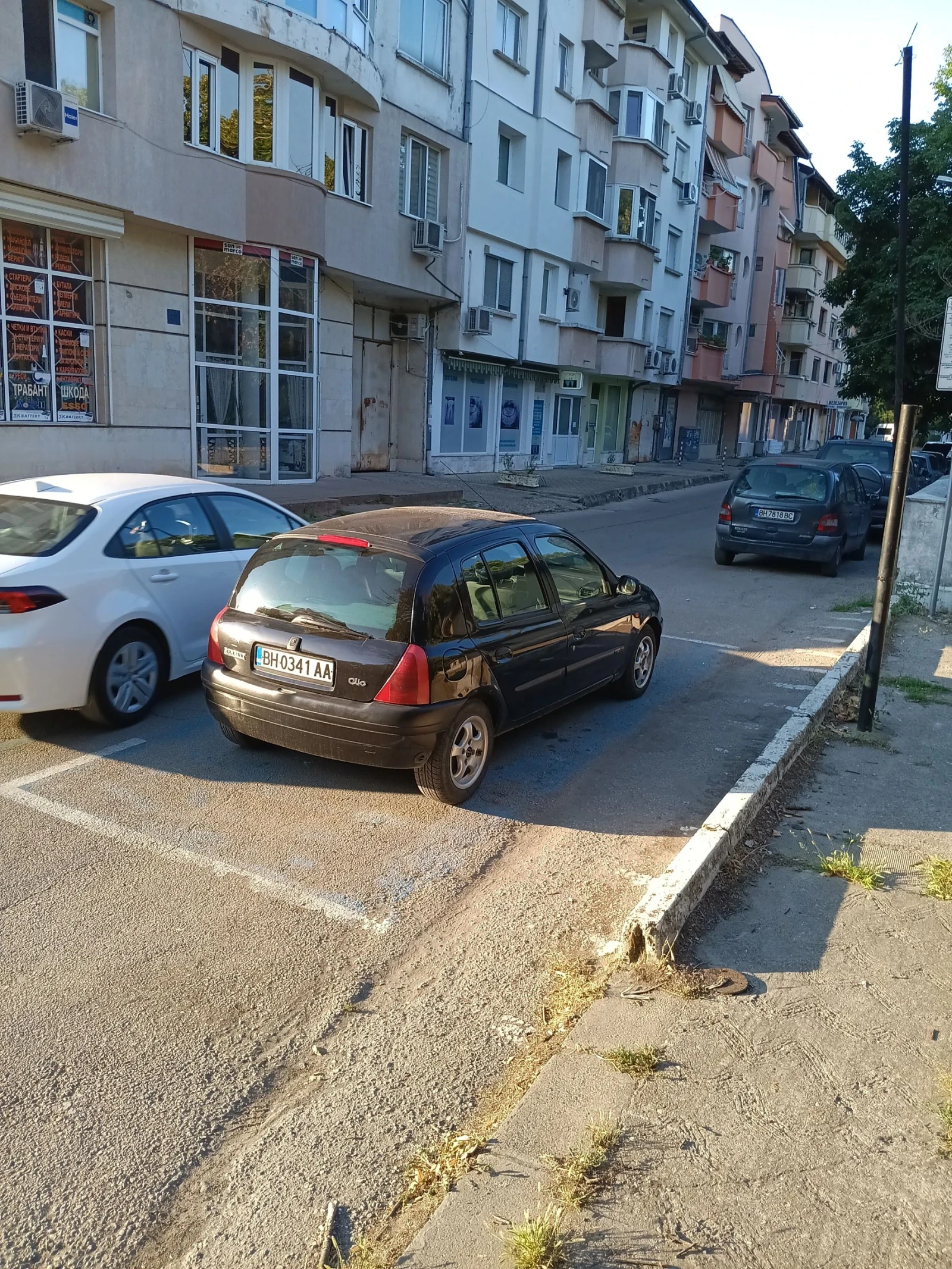 Renault Clio 1, 4i � ��� | Mobile.bg � ����������� 4
