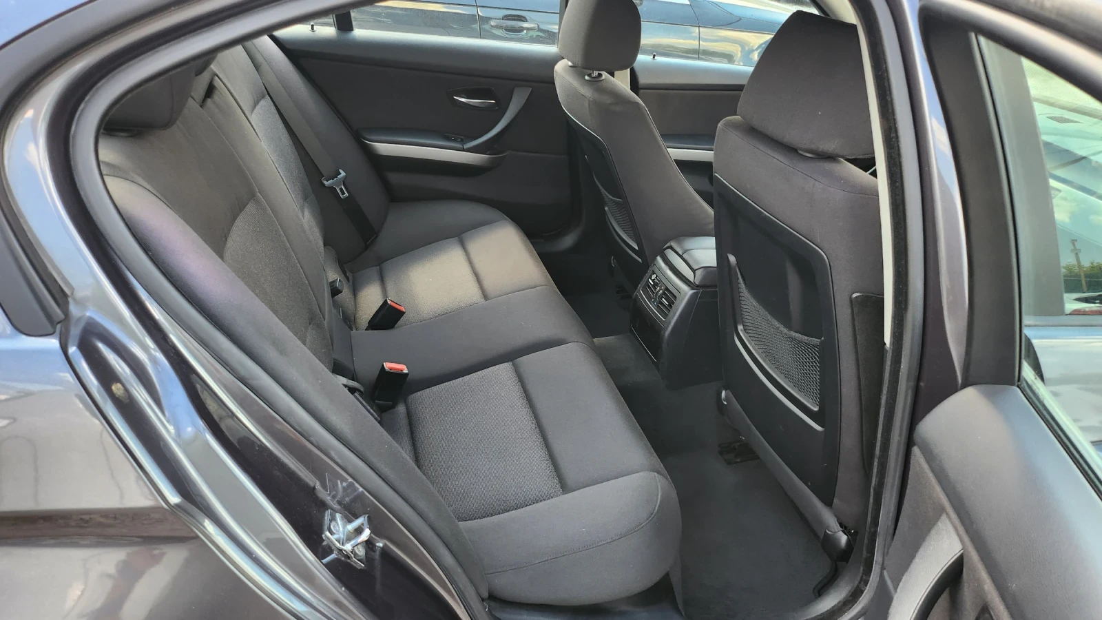 BMW 320 2.0d 163 К.С СЕДАН, снимка 11 - Автомобили и джипове - 55562722