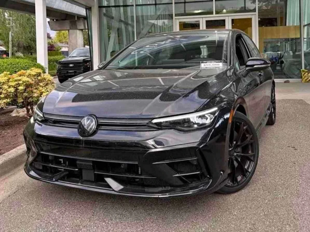 VW Golf * Black Edition * CARFAX * ОПЦИЯ ЗА ФИНАНСИРАНЕ