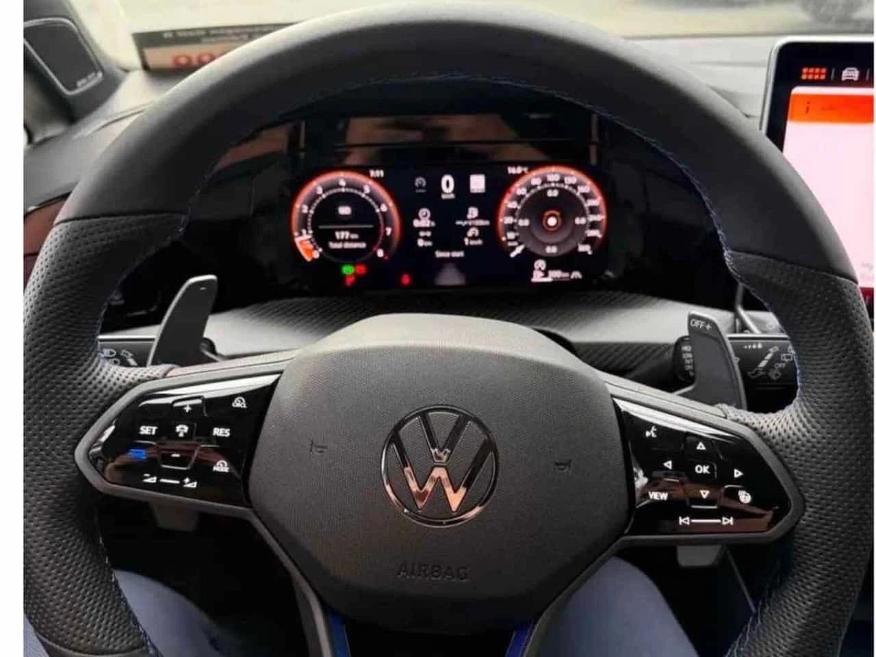 VW Golf * Black Edition * CARFAX * ОПЦИЯ ЗА ФИНАНСИРАНЕ, снимка 8 - Автомобили и джипове - 55591654