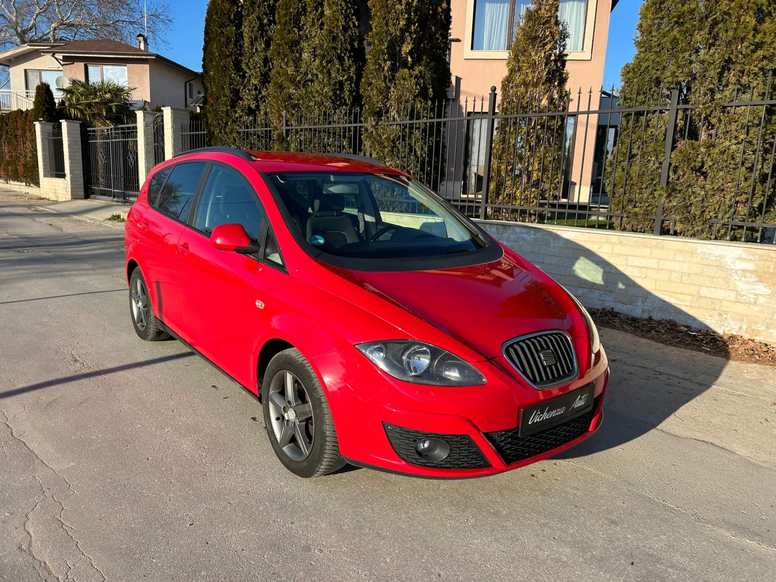 Seat Altea Seat AlteaXL-1.2-105 ксГаз/Бензин, снимка 2 - Автомобили и джипове - 55962241