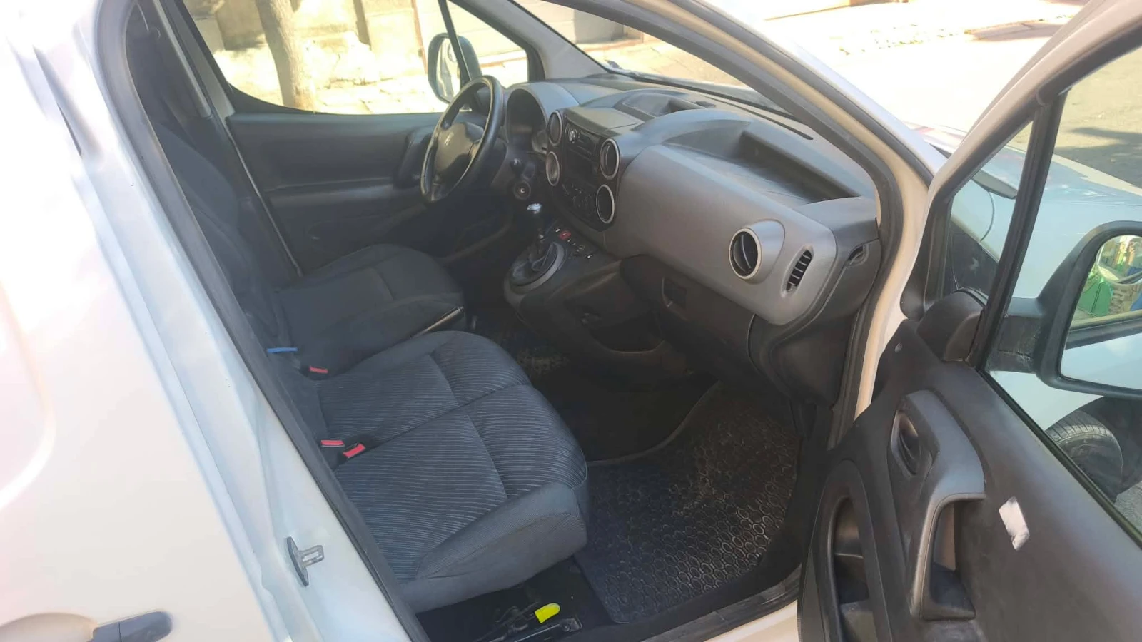 Peugeot Partner B9, снимка 6 - Автомобили и джипове - 56016810