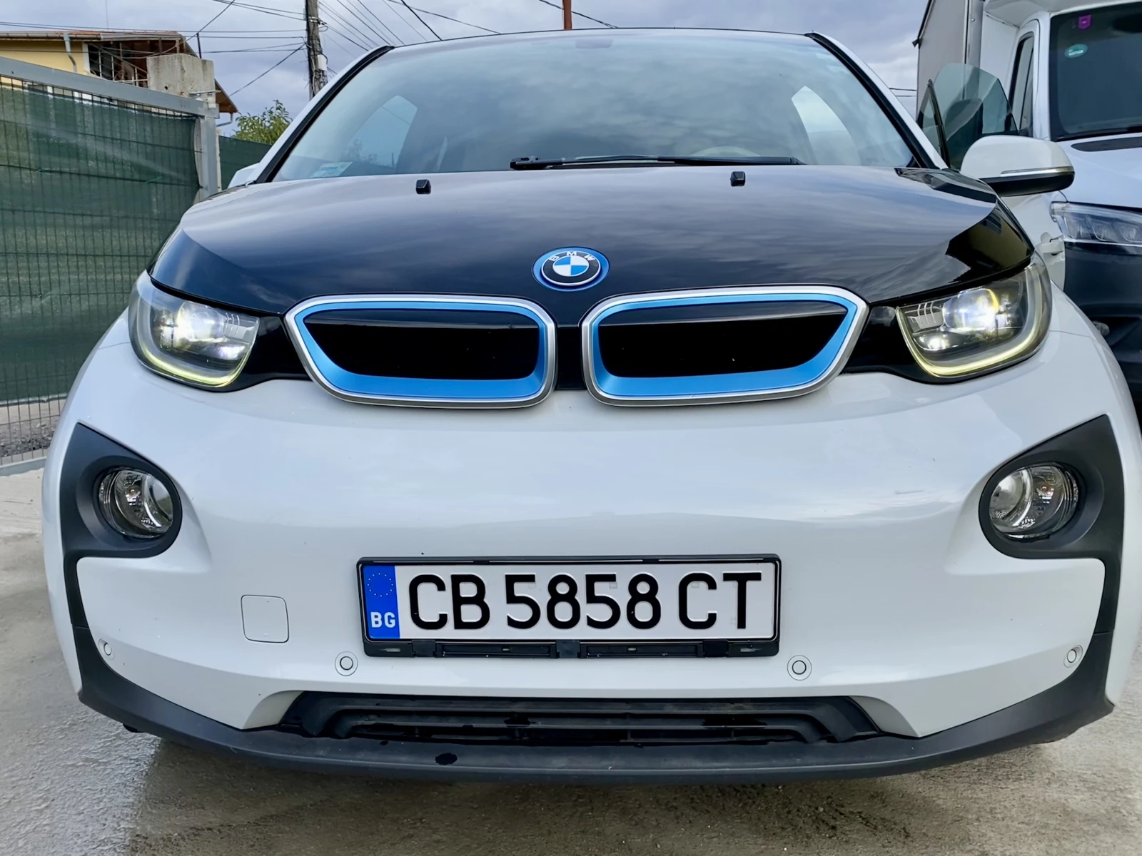 BMW i3 60Ah | 15.3 kWh Batt Kapa | Heat Pump | CCS | Mobile.bg � ����������� 2