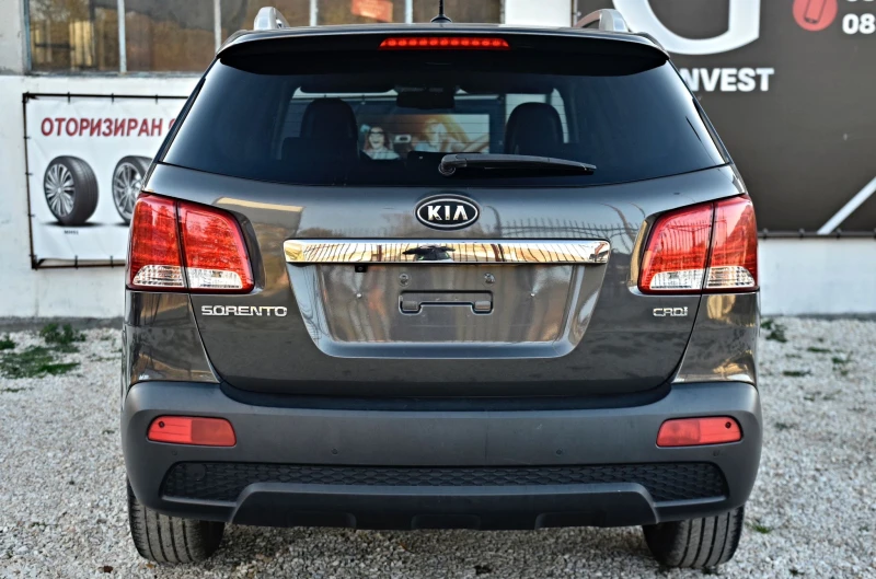 Kia Sorento 4x4 подгрев///панорама///, снимка 4 - Автомобили и джипове - 47859330