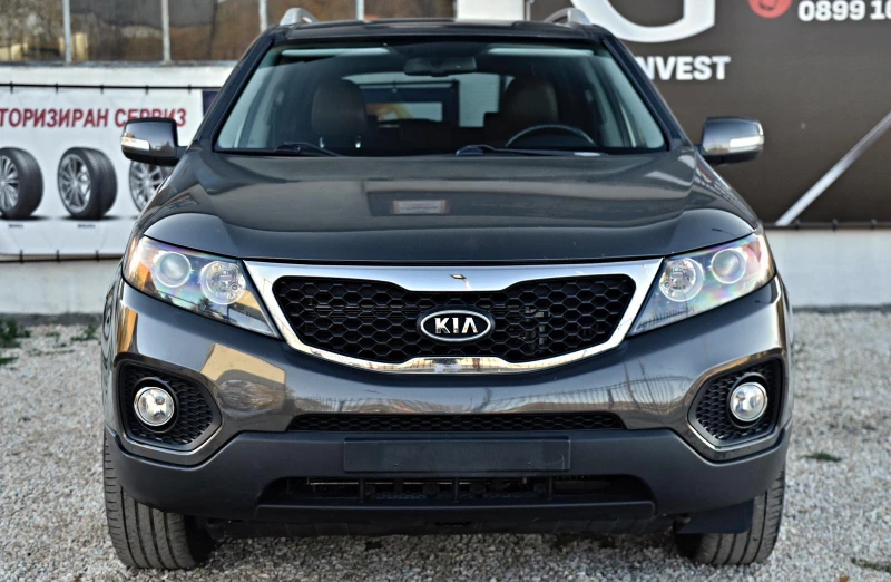 Kia Sorento 4x4 подгрев///панорама///, снимка 2 - Автомобили и джипове - 47859330