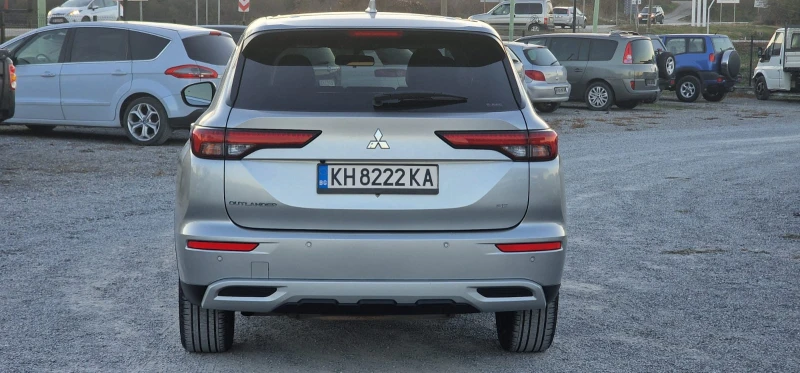 Mitsubishi Outlander 2.5 I  GAZ, снимка 6 - Автомобили и джипове - 47946074