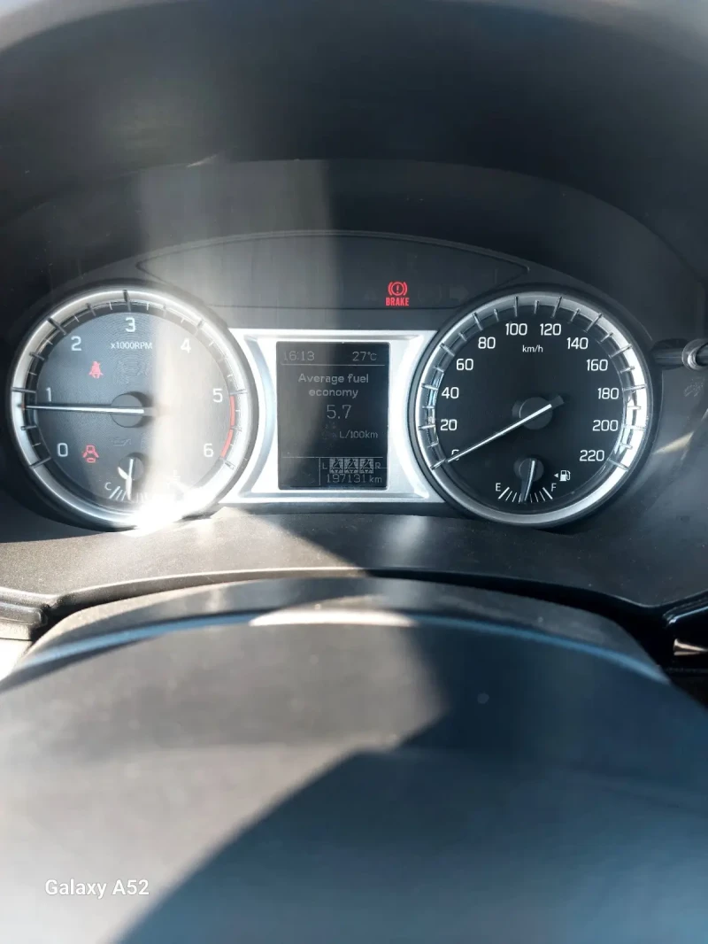 Suzuki Vitara, снимка 11 - Автомобили и джипове - 51343684