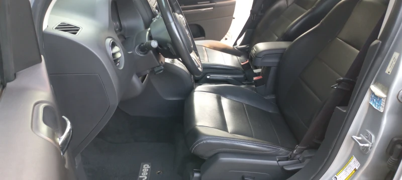 Jeep Compass 2.4I SWISS-АВТОМАТИК, снимка 12 - Автомобили и джипове - 51524371