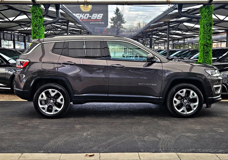 Jeep Compass LIMITED/DISTRONIC/CAMERA/LANE AS/САМОПАРКИРАНЕ/LIZ, снимка 4 - Автомобили и джипове - 52550749