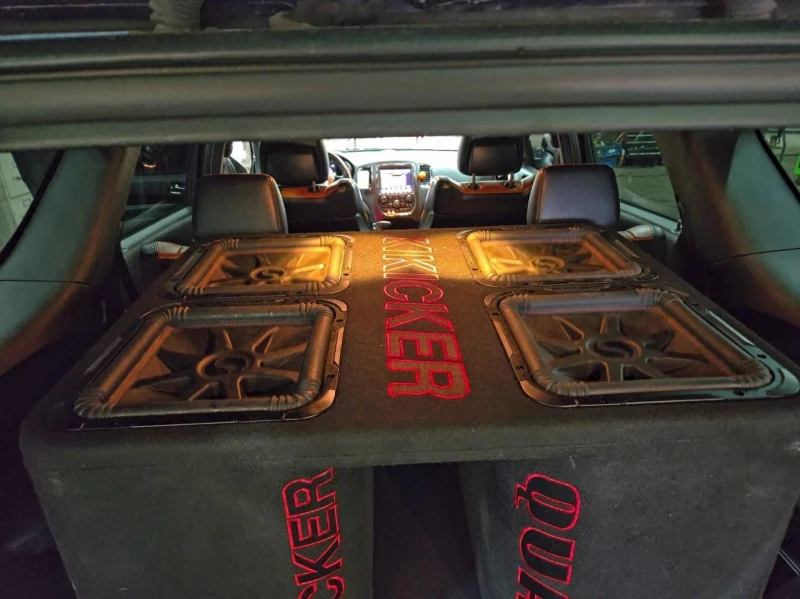 Dodge Durango, снимка 13 - Автомобили и джипове - 53055717