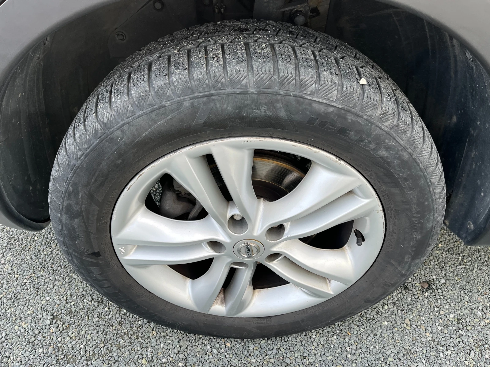 Nissan Qashqai 1.6i-Газов Инжекцион, снимка 16 - Автомобили и джипове - 54053773