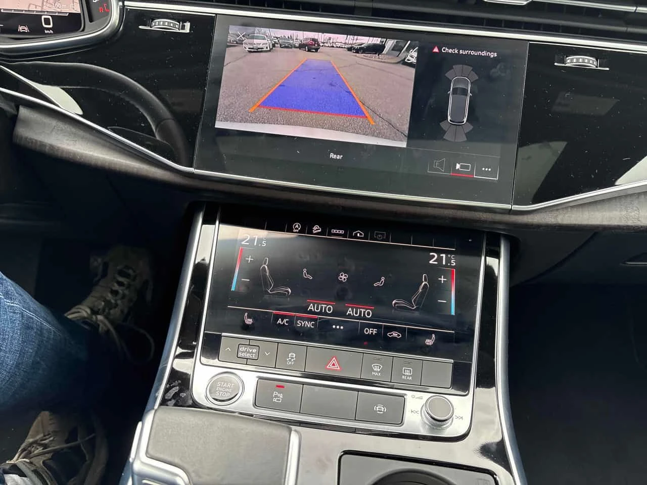 Audi Q7 * Komfort * ПОДГРЕВ* ПАНОРАМА* 7 МЕСТА* , снимка 9 - Автомобили и джипове - 54185640