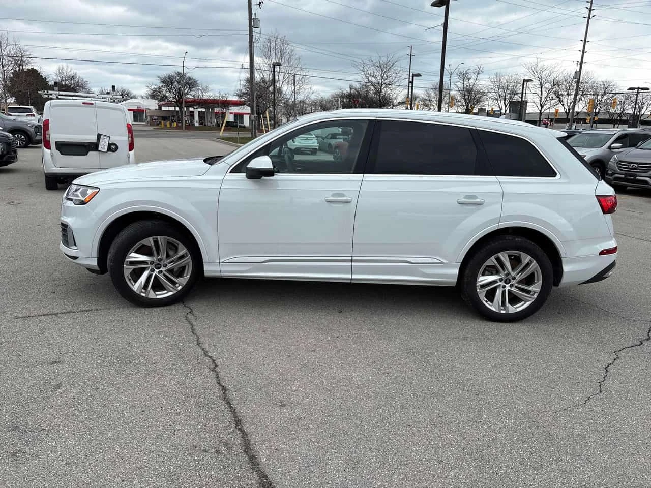 Audi Q7 * Komfort * ПОДГРЕВ* ПАНОРАМА* 7 МЕСТА* , снимка 2 - Автомобили и джипове - 54185640