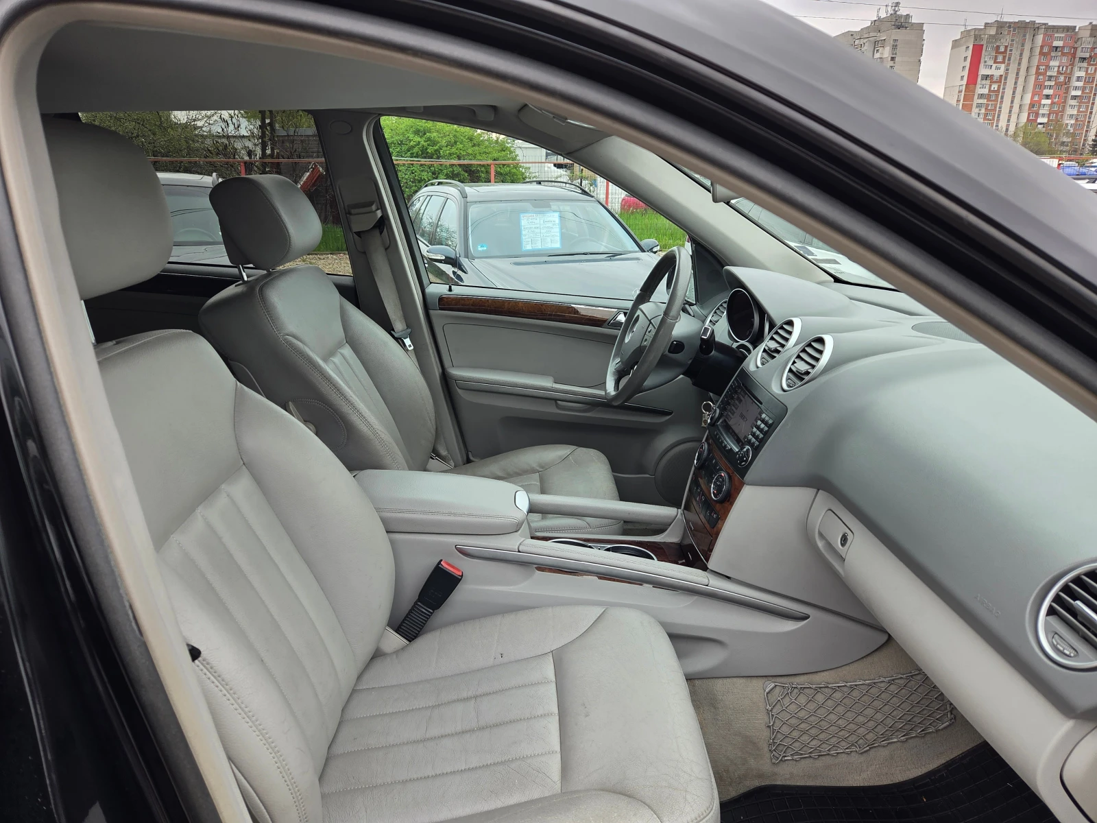 Mercedes-Benz ML 320 320 cdi/4 matic, снимка 10 - Автомобили и джипове - 54262544