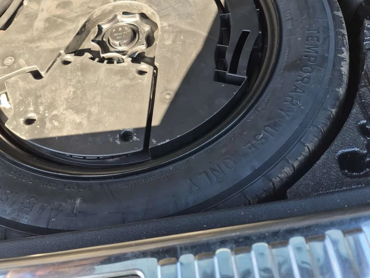 Audi Q3 TECHNIK 45TFSI| 360 КАМЕРИ| PANORAMA| 2 КЛЮЧА| , снимка 15 - Автомобили и джипове - 54317461