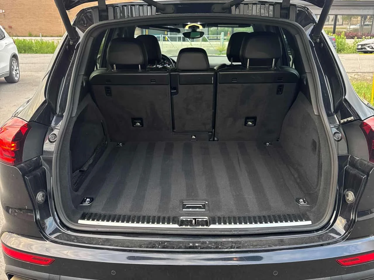 Porsche Cayenne * Diesel * CARFAX * ЦЕНА ДО БГ, снимка 10 - Автомобили и джипове - 55455209