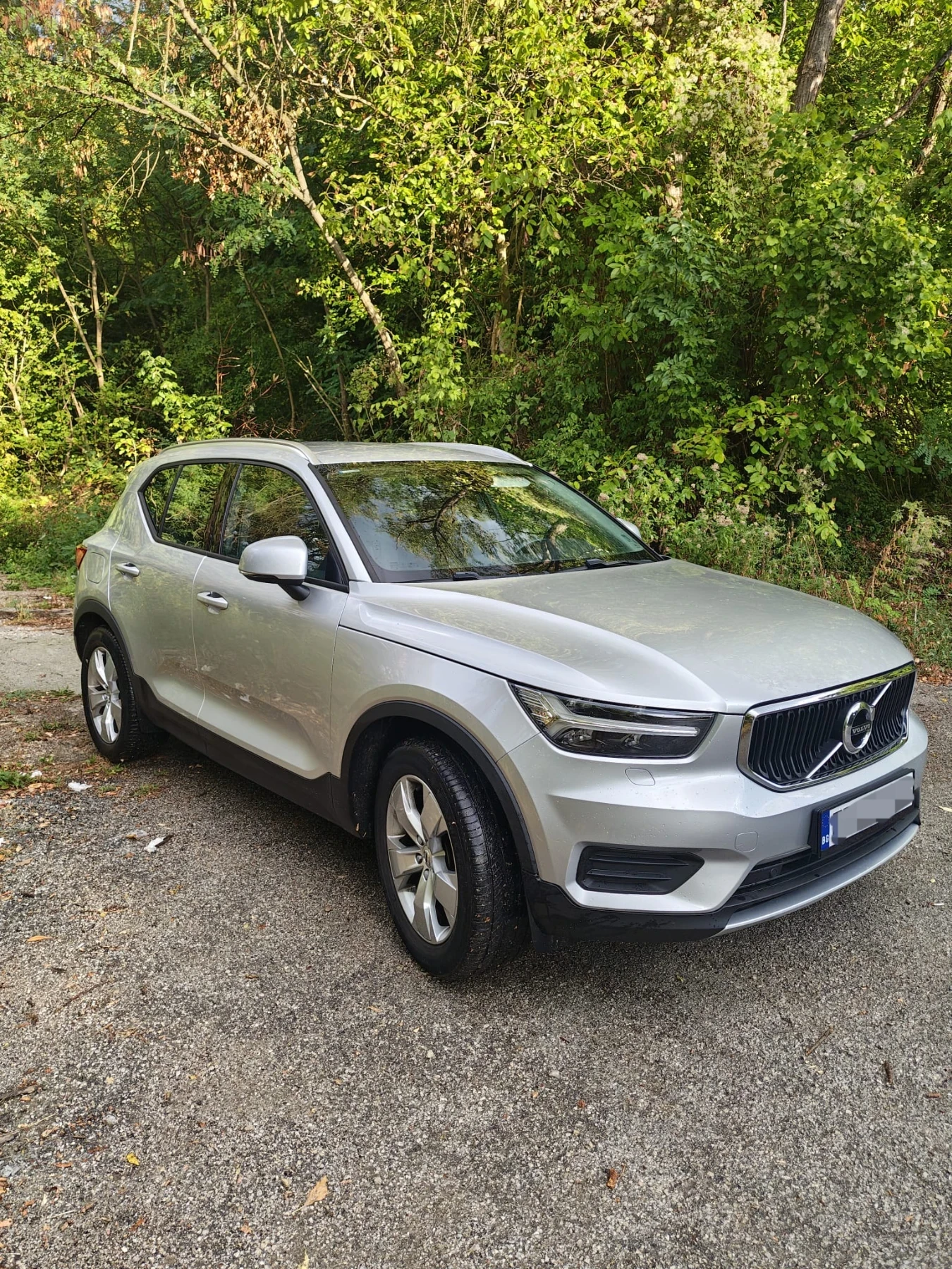Volvo XC40 2.0, Т4, снимка 3 - Автомобили и джипове - 55944800