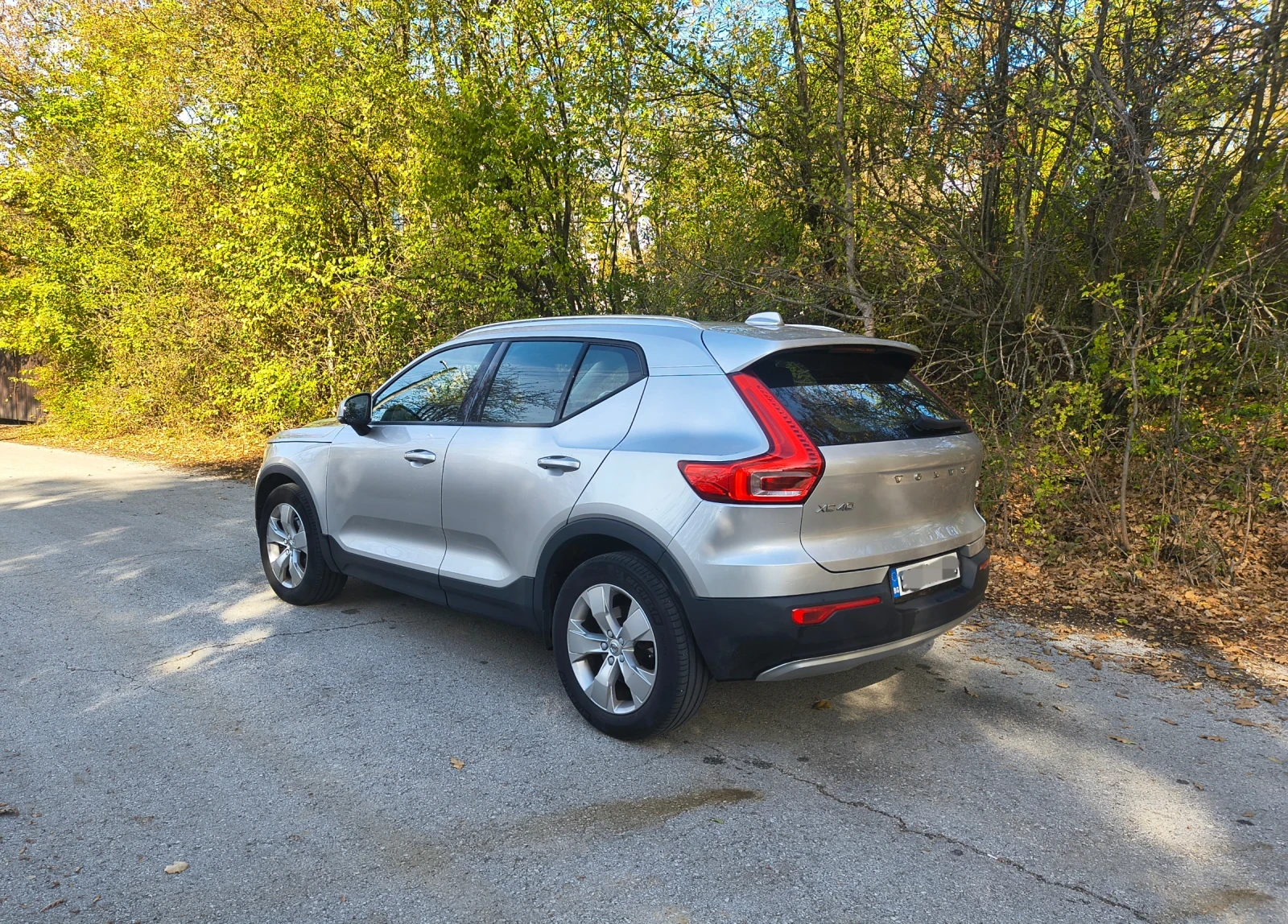 Volvo XC40 2.0, Т4, снимка 7 - Автомобили и джипове - 56036387