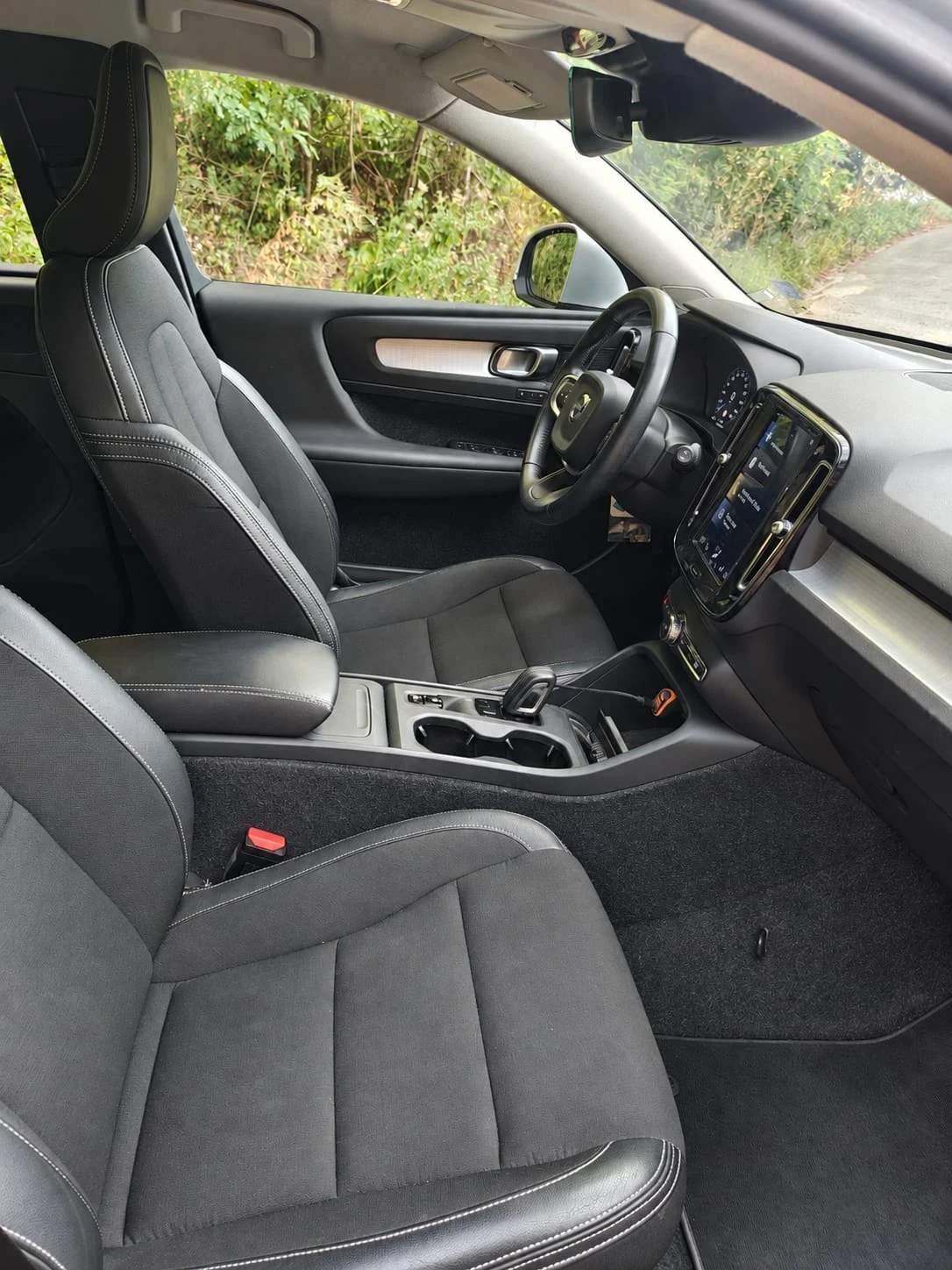 Volvo XC40 2.0, Т4, снимка 6 - Автомобили и джипове - 55944800