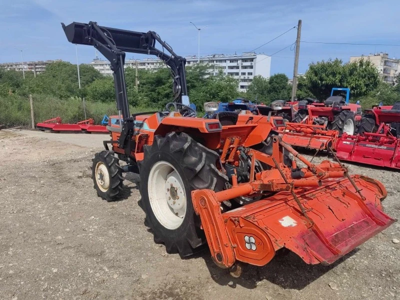 Трактор Kubota L1-285  4x4, снимка 7 - Селскостопанска техника - 47304199