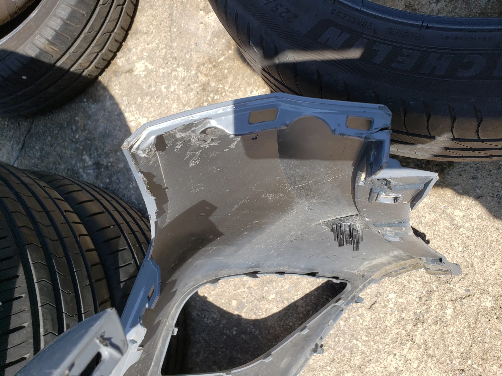 Оригинална предна броня за VW ID4 ....11A807221..., снимка 7 - Части - 54620365