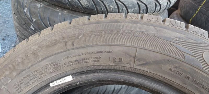 Гуми Зимни 205/65R16, снимка 6 - Гуми и джанти - 30923161