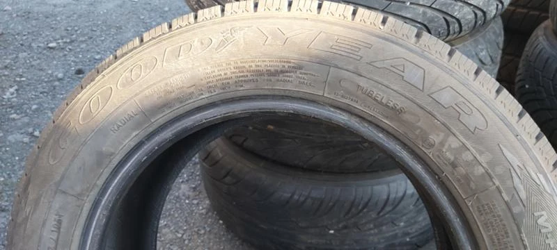 Гуми Зимни 205/65R16, снимка 5 - Гуми и джанти - 30923161