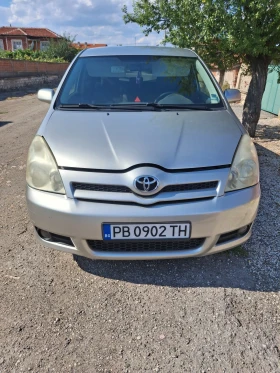 Обява за продажба на Toyota Corolla verso 2.2 ~50 000 лв. - изображение 1