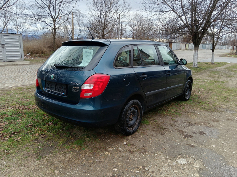 Skoda Fabia 1, 2 HTP Бензин Facelift , снимка 10 - Автомобили и джипове - 43451609