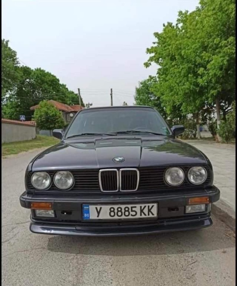 BMW 320 2.0i, снимка 2 - Автомобили и джипове - 45381663