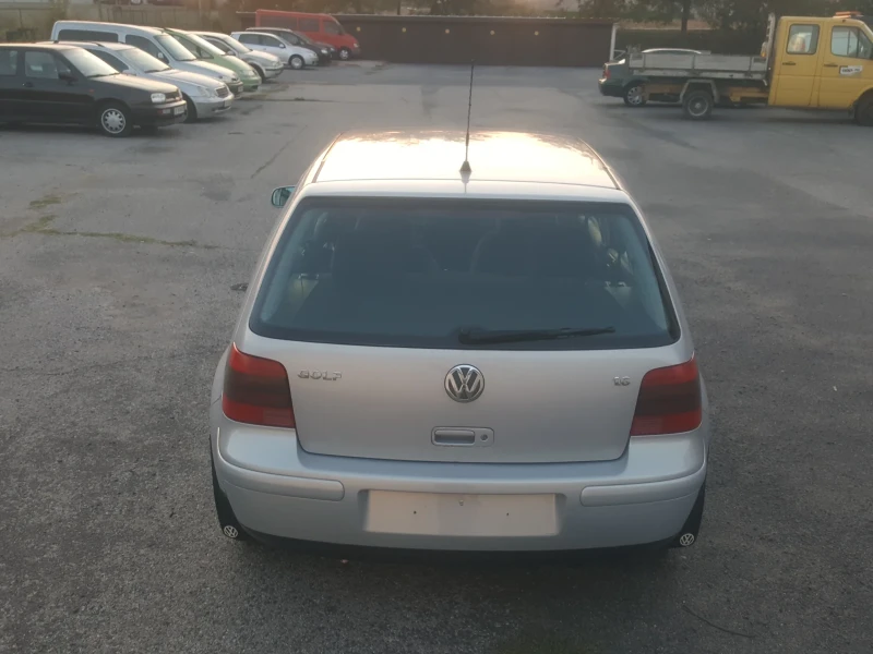 VW Golf, снимка 6 - Автомобили и джипове - 48043891