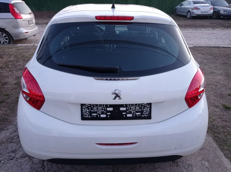 Peugeot 208 1.0i.88х.км. Обслужен, снимка 3 - Автомобили и джипове - 49149254