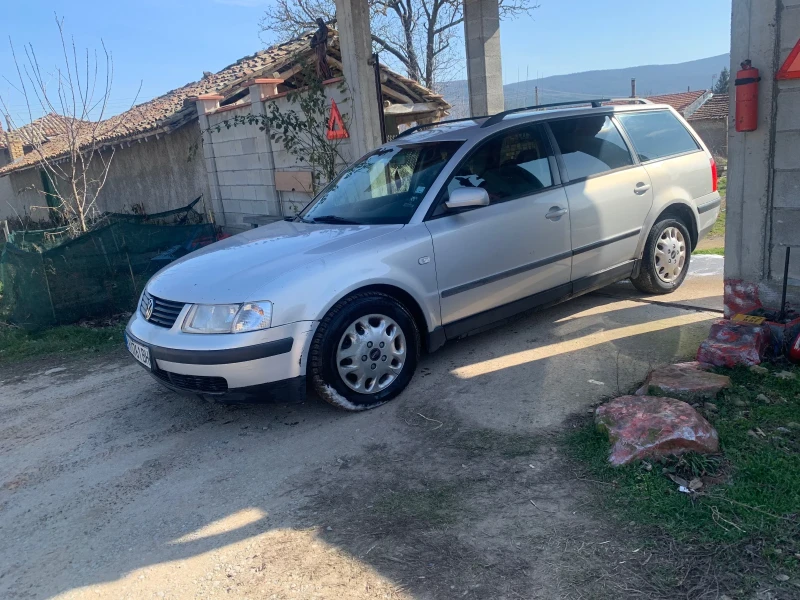 VW Passat 1900, снимка 1 - Автомобили и джипове - 49344302