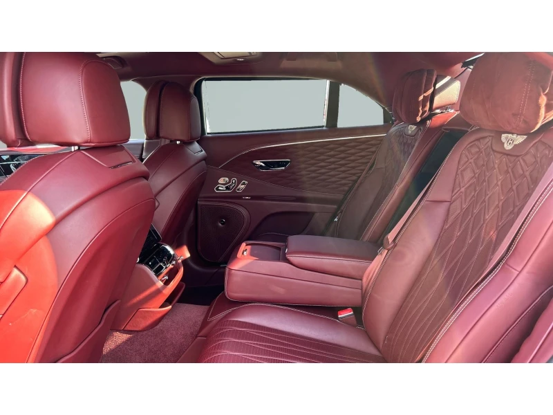 Bentley Flying Spur Месечна вноска от 4220 лв., снимка 15 - Автомобили и джипове - 49677558