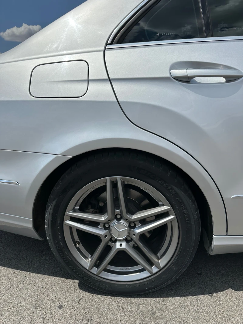 Mercedes-Benz E 350, снимка 7 - Автомобили и джипове - 51521630