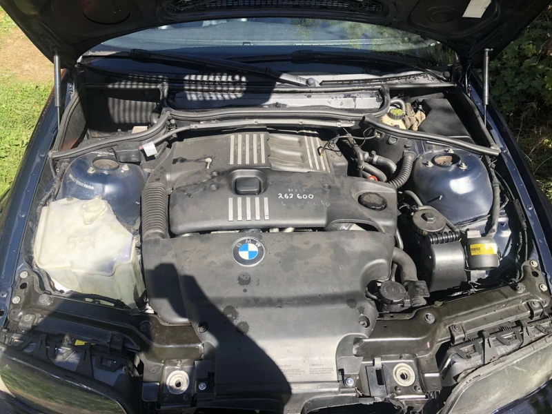 BMW 320 Седан, снимка 5 - Автомобили и джипове - 52621185