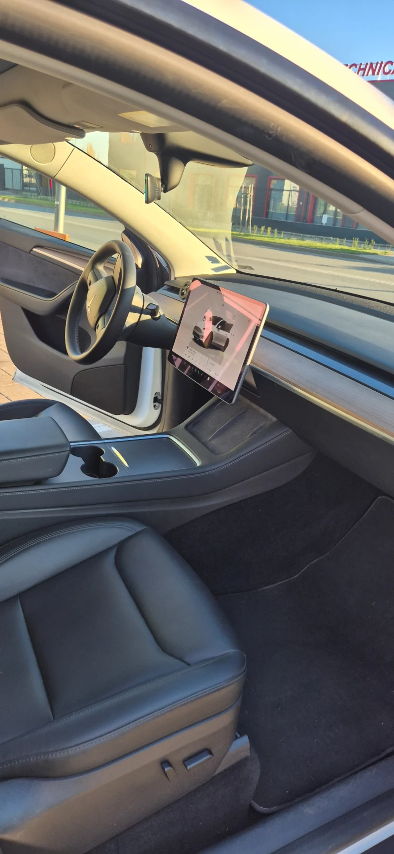 Tesla Model Y Preformance, снимка 4 - Автомобили и джипове - 52657176