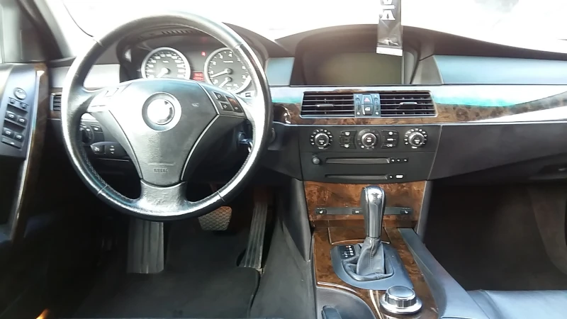 BMW 530 xi/Limited edition!, снимка 12 - Автомобили и джипове - 52353309