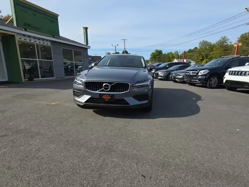 Volvo V60 Cross Country T5, снимка 2 - Автомобили и джипове - 52427657
