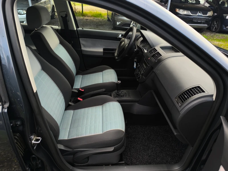 VW Polo FACE LIFT-1.4TDI-80кс-КЛИМАТИК-ТОП СЪСТОЯНИЕ !!! , снимка 15 - Автомобили и джипове - 52663063