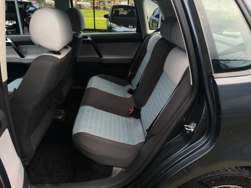 VW Polo FACE LIFT-1.4TDI-80кс-КЛИМАТИК-ТОП СЪСТОЯНИЕ !!! , снимка 12 - Автомобили и джипове - 52663063