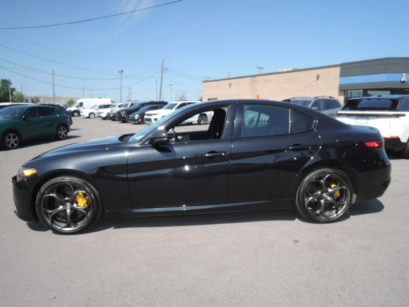 Alfa Romeo Giulia * CARFAX * ЦЕНА ДО БГ, снимка 4 - Автомобили и джипове - 53108316