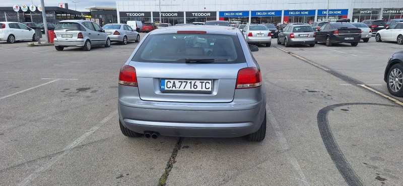 Audi A3 2.0FSI, снимка 4 - Автомобили и джипове - 53394832