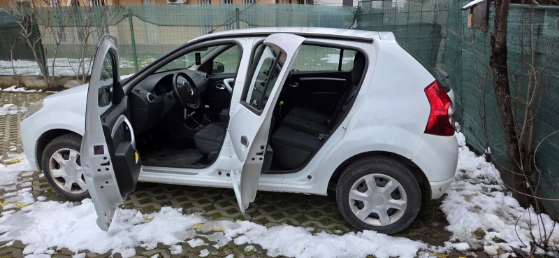 Dacia Sandero 1.4  MPI, снимка 4 - Автомобили и джипове - 53585000