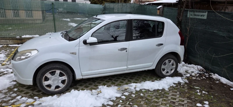 Dacia Sandero 1.4  MPI, снимка 3 - Автомобили и джипове - 53585000