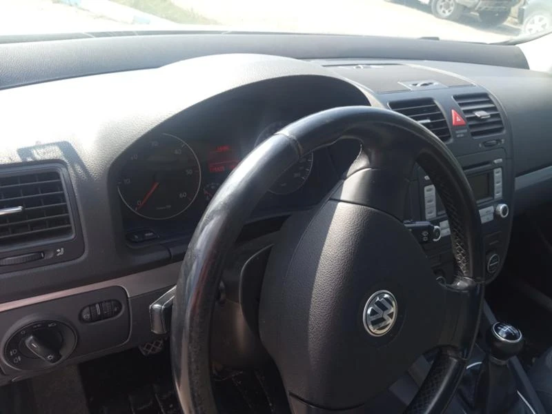 VW Golf 2,0TDI TIP BKD 6скорости, снимка 11 - Автомобили и джипове - 29371239