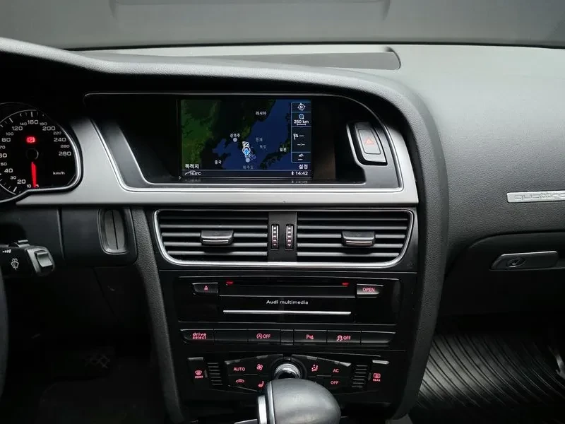 Audi A5, снимка 16 - Автомобили и джипове - 52572441